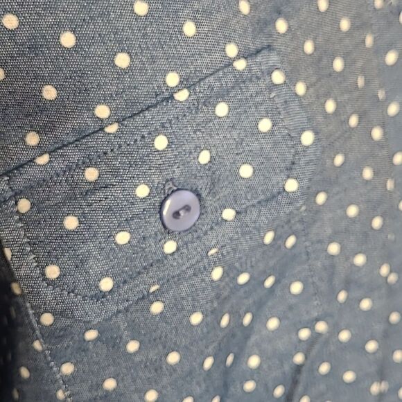G Collection  sz L button front  white polka-dot  shirt - Picture 3 of 9